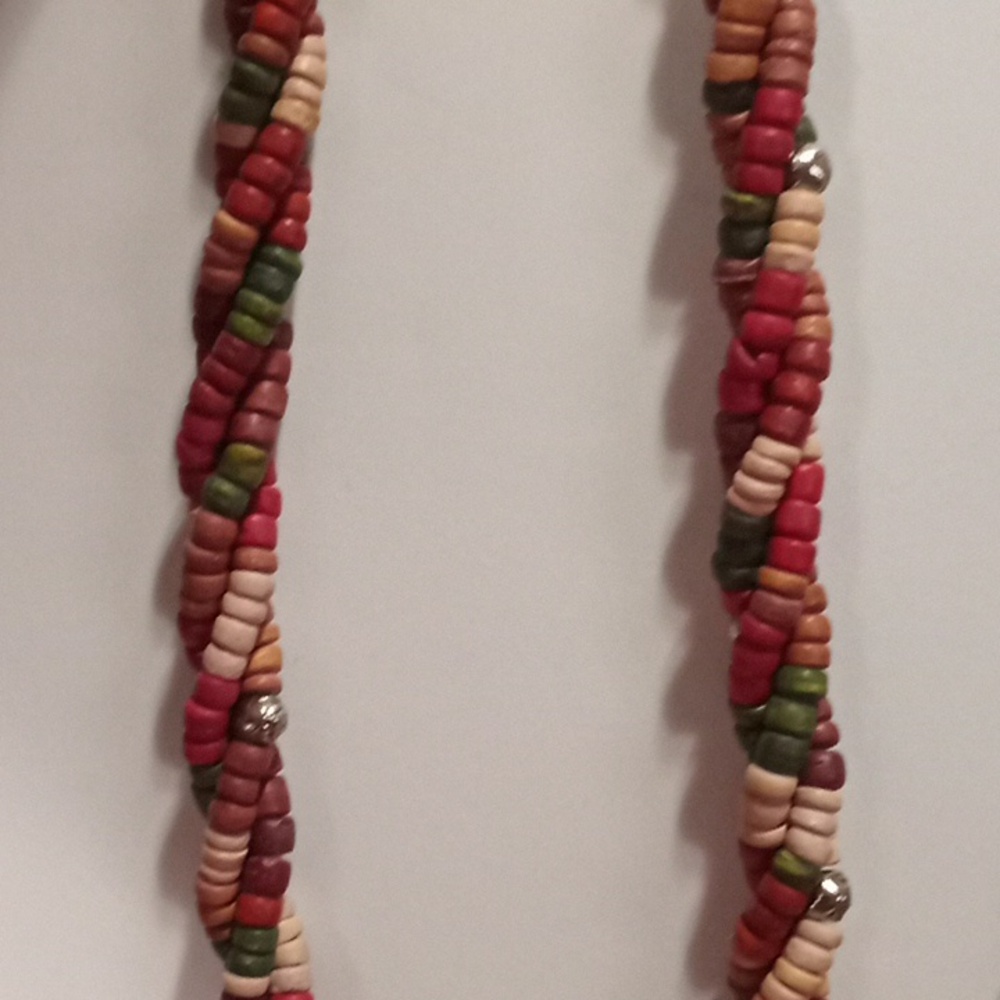 Necklace - Picture 2 of 3